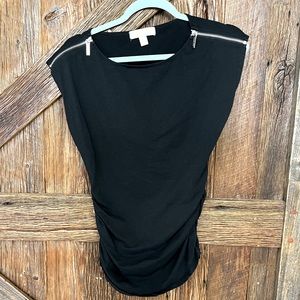Michael Kors ruched size zipper shoulder top